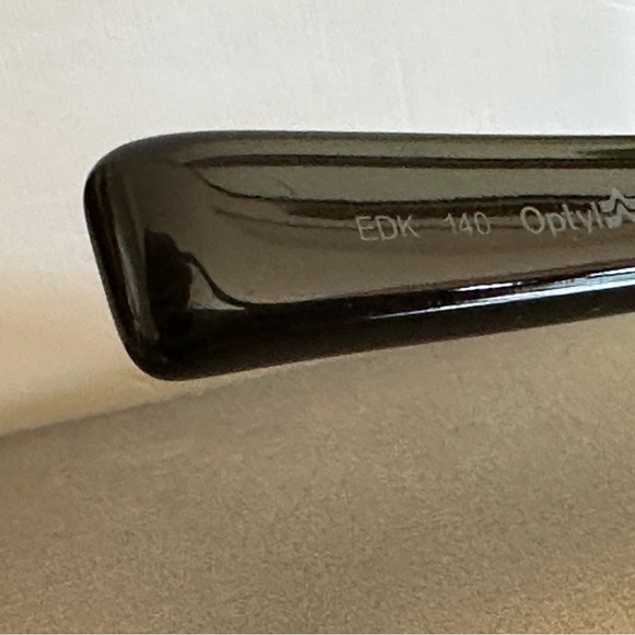 Preloved Chiratian Dior reading eyeglasses in burgundy oblong - Picture 6 of 7